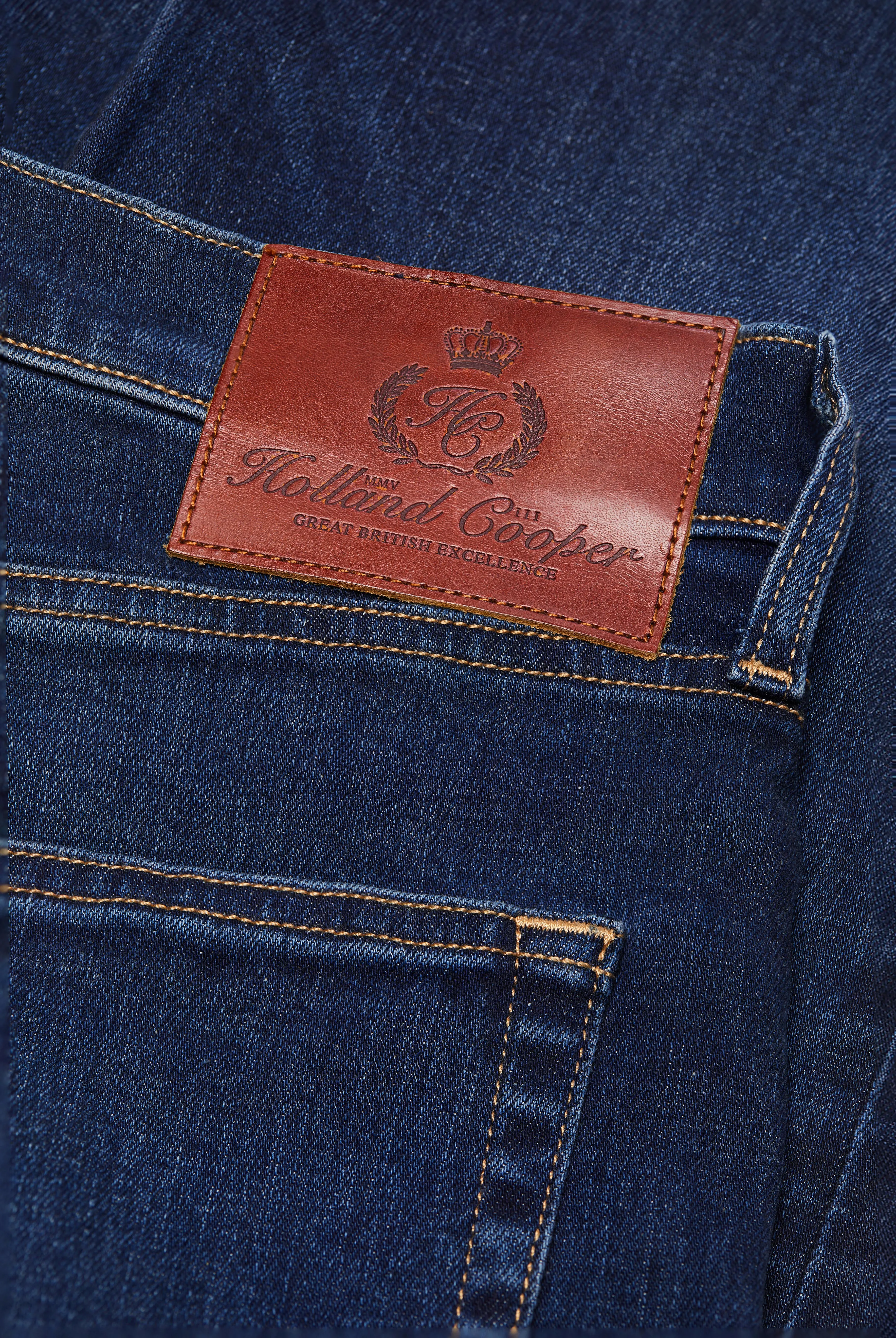 Classic Straight Jean (Washed Indigo)